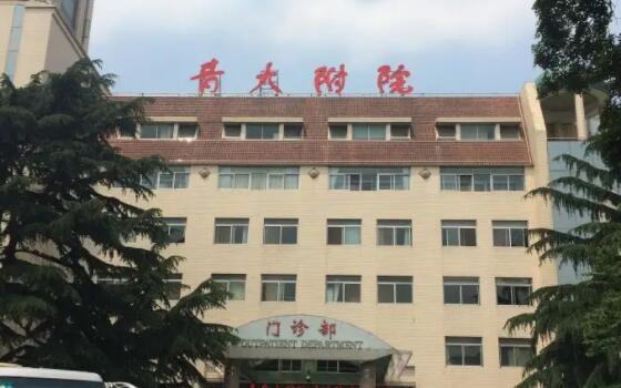 青岛附属医院美容整形外科口碑怎么样？医院实力点评|真人双眼皮果图！