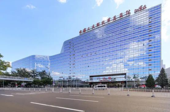 北京公立医院割双眼皮哪家好？八大处PK协和_网友爆肝整理分享