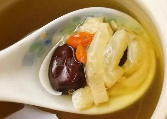 女人美白抗衰老吃什么好？