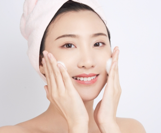 38岁用抗衰还是美白好？