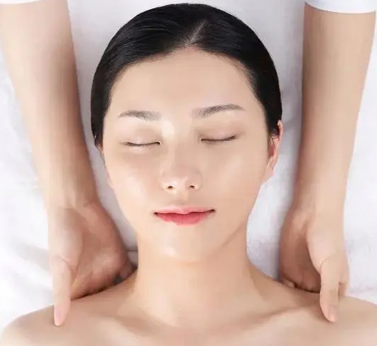 40岁应该美白还是抗皱？