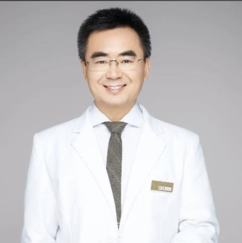 赵士俊医生鼻子案例：塌鼻梁+短鼻延长，从“大饼脸”到“立体五官”
