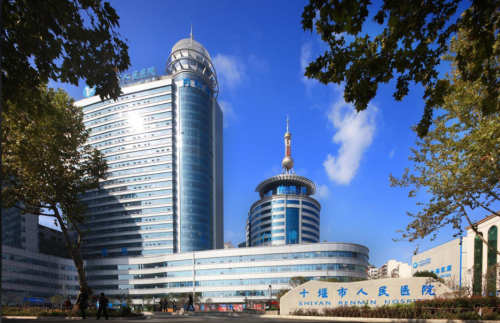 十堰人民医院口腔科坐几路车？直奔主题！这3条公交线能直达口腔科门口